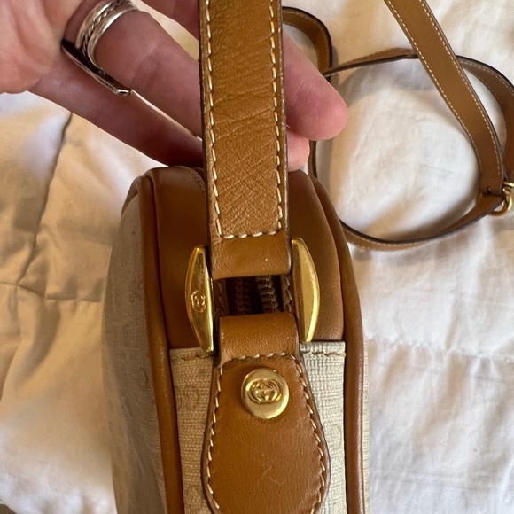 Authenticated Vintage Gucci GG Coated Canvas Leather Crossbody 007•59•0095 - Picture 12 of 16